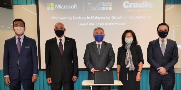 Cradle, Microsoft collaborate to empower Malaysian startupsÂ Â 