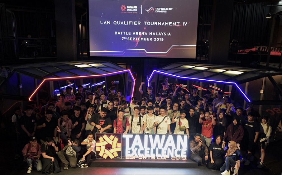 Thirty-one teams compete in the the final qualifying stage of the Taiwan Excellence E-sports Cup tournament