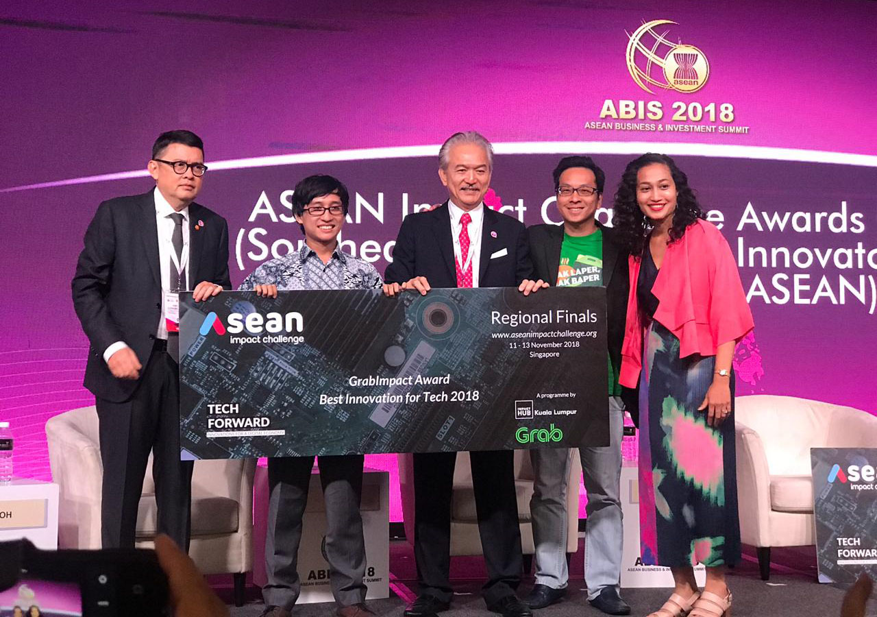 (From left) Asean Business Advisory Council co-chair & RFM Corporation The Philippines CEO Joey A. Concepcion III; Asean Business Advisory Council chair (2018 & 2007) & executive chairman YCH Group Singapore Dr Robert Yap; Warung Pintar Socio-economic research analyst Riefhano Patonangi; Grab Ventures regional head Chris Yeo; and Impact Hub KL board member Dr. Shariha Khalid Erichsen