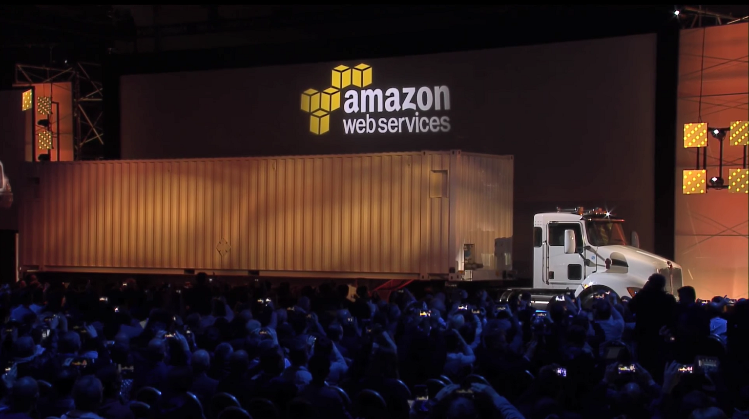 Hedging its bets, AWS evolves into holistic cloud provider