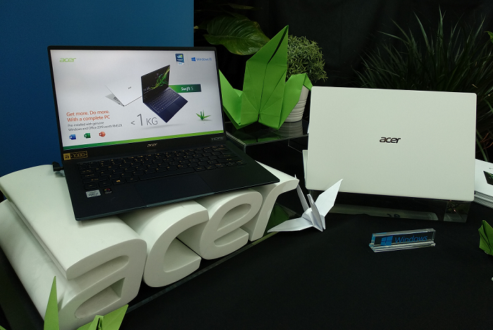 The Acer Swift 5 gives you a lightweight and thin laptop meant for the travelling worker.