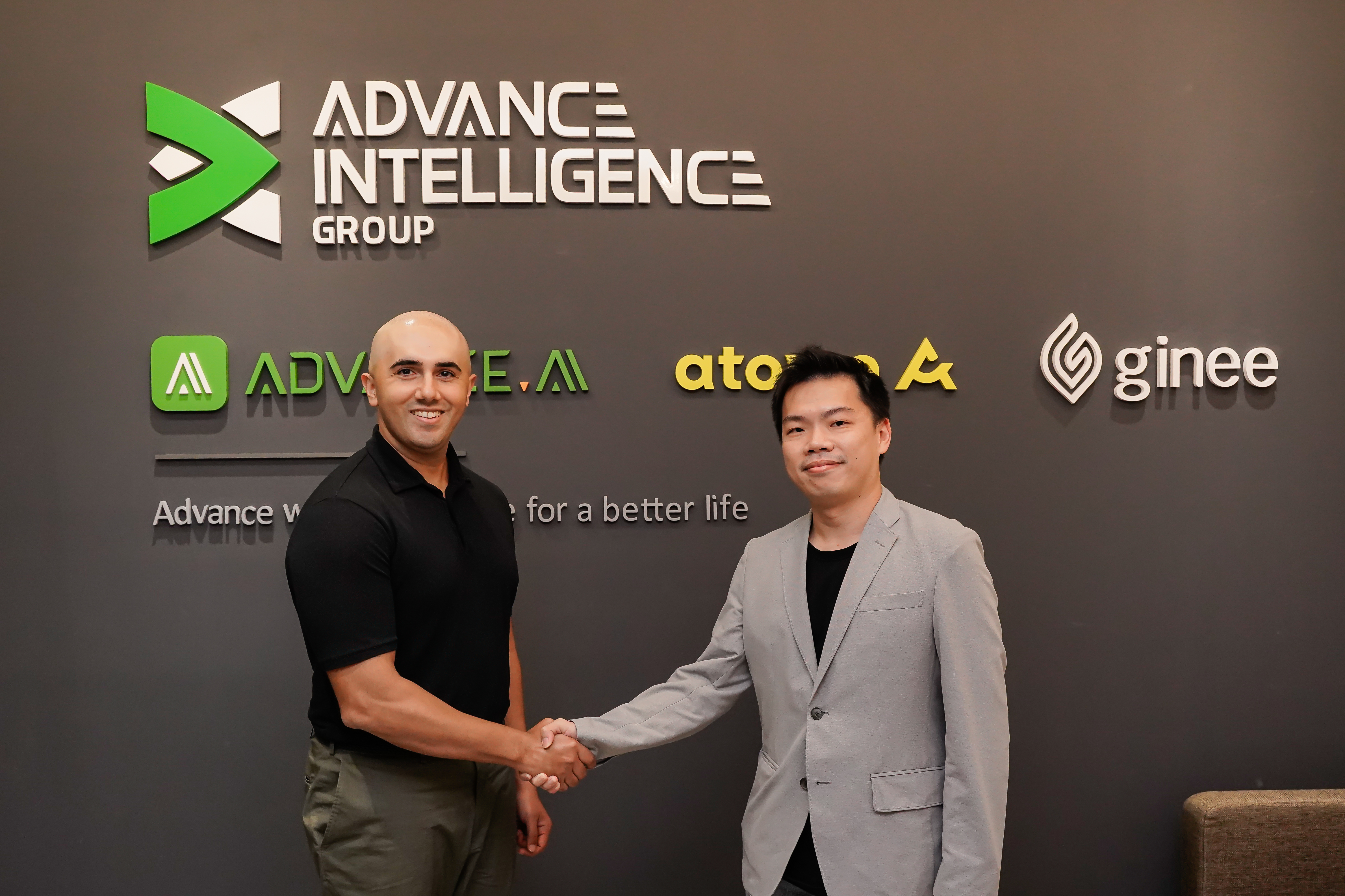 (from left): Umair Javed, senior vice president, M&A and corporate development at Advance Intelligence Group with Sean Lam, chief executive officer, Jewel Paymentech