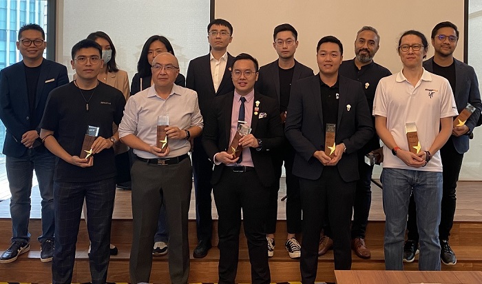 The Malaysian awardees with Alibaba Cloud executives at the Aspara Conference held on Nov 4th in Kuala Lumpur.