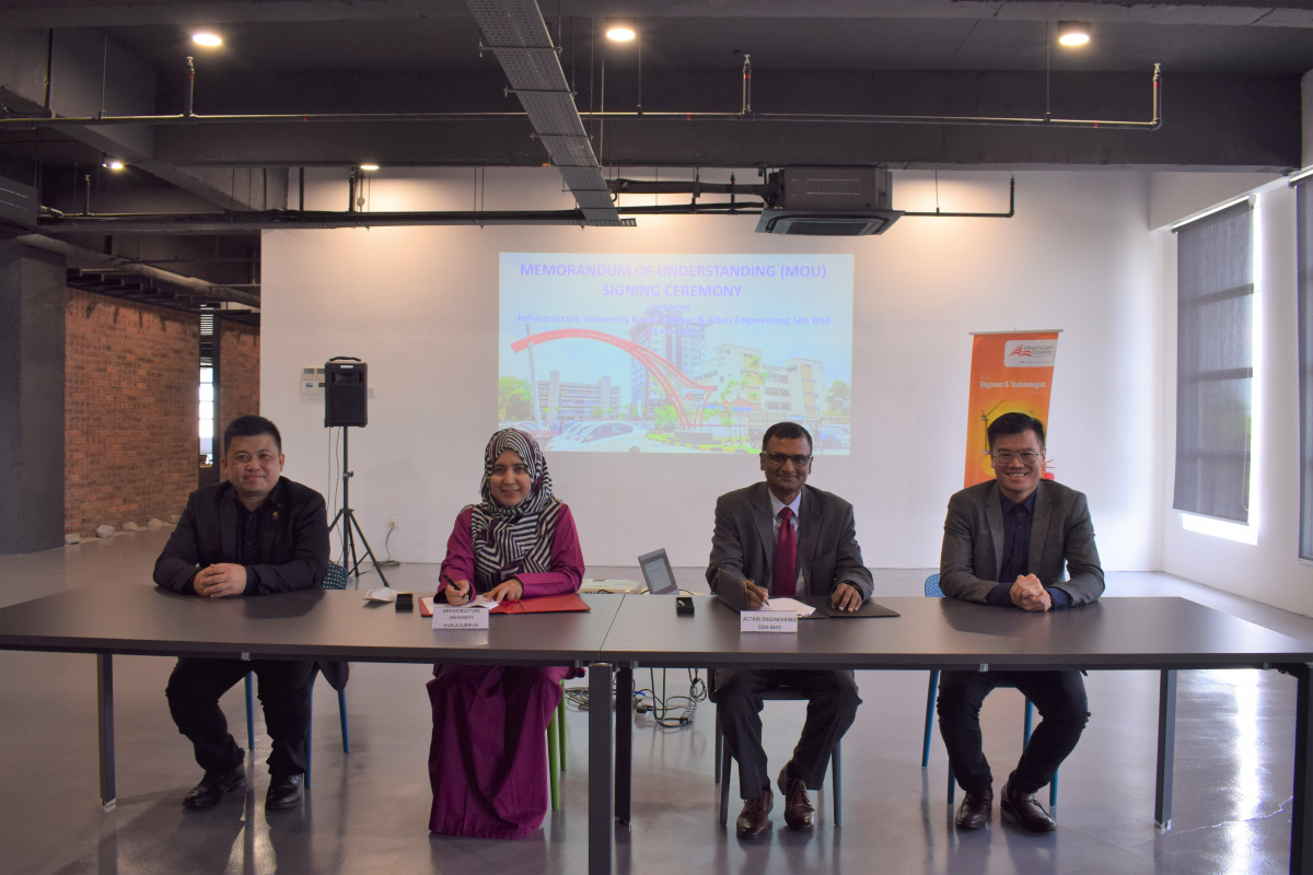 Altair Engineering Sdn Bhd managing director Srirangam Srirangarajan (third from left); IUKL president and vice-chancellor, Noor Inayah (second from left); Altair Engineering Sdn Bhd sales director, Lim Seng Tat (fourth from left) and IUKL deputy vice chancellor for research Tan Chee Fai (first from left).