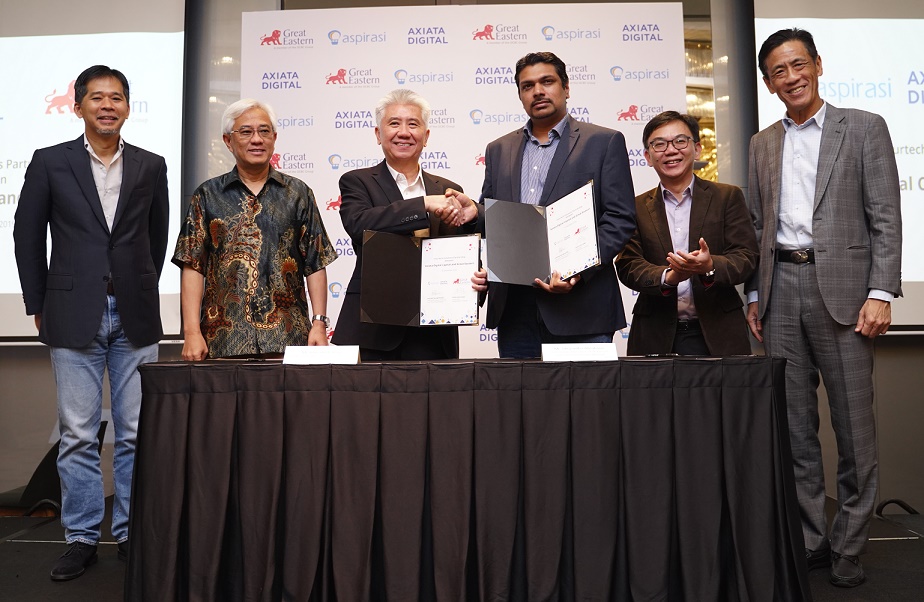 (From left) Axiata Digital CEO Khairil Abdullah; Axiata Group president and group CEO Jamaludin Ibrahim; Great Eastern Holdings group CEO Khor Hock Seng; Axiata Digital CFO Sheyantha Abeykoon; Great Eastern Life Assurance Digital for Business MD Ryan Cheong; and Great Eastern Life Assurance (Malaysia) Bhd CEO Koh Yaw Hui 