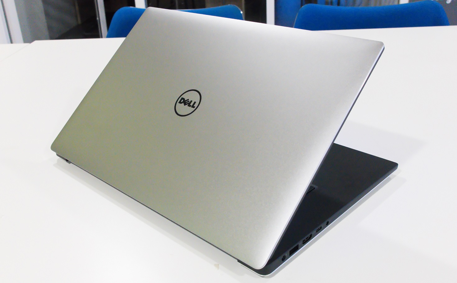 Dell XPS 15 combines beauty and performance in one sleek package