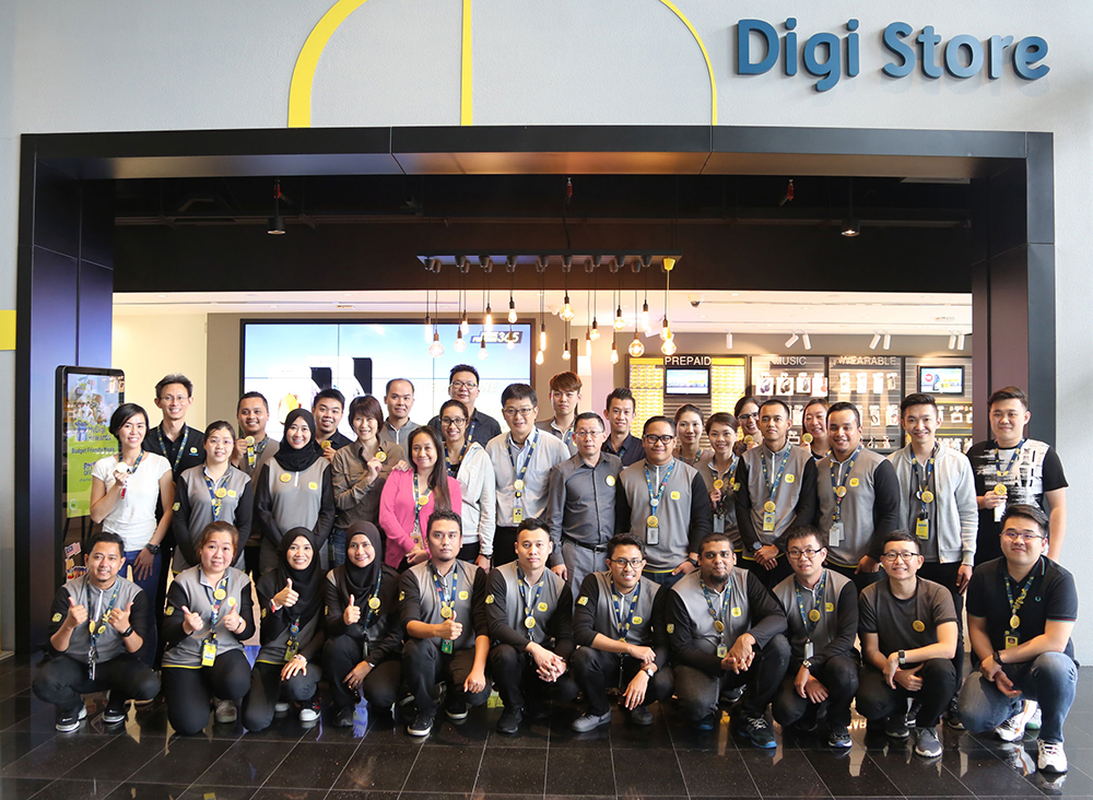 Digi Business Experts in all Digi stores nationwide will help SMEs in their journey towards digitalisation