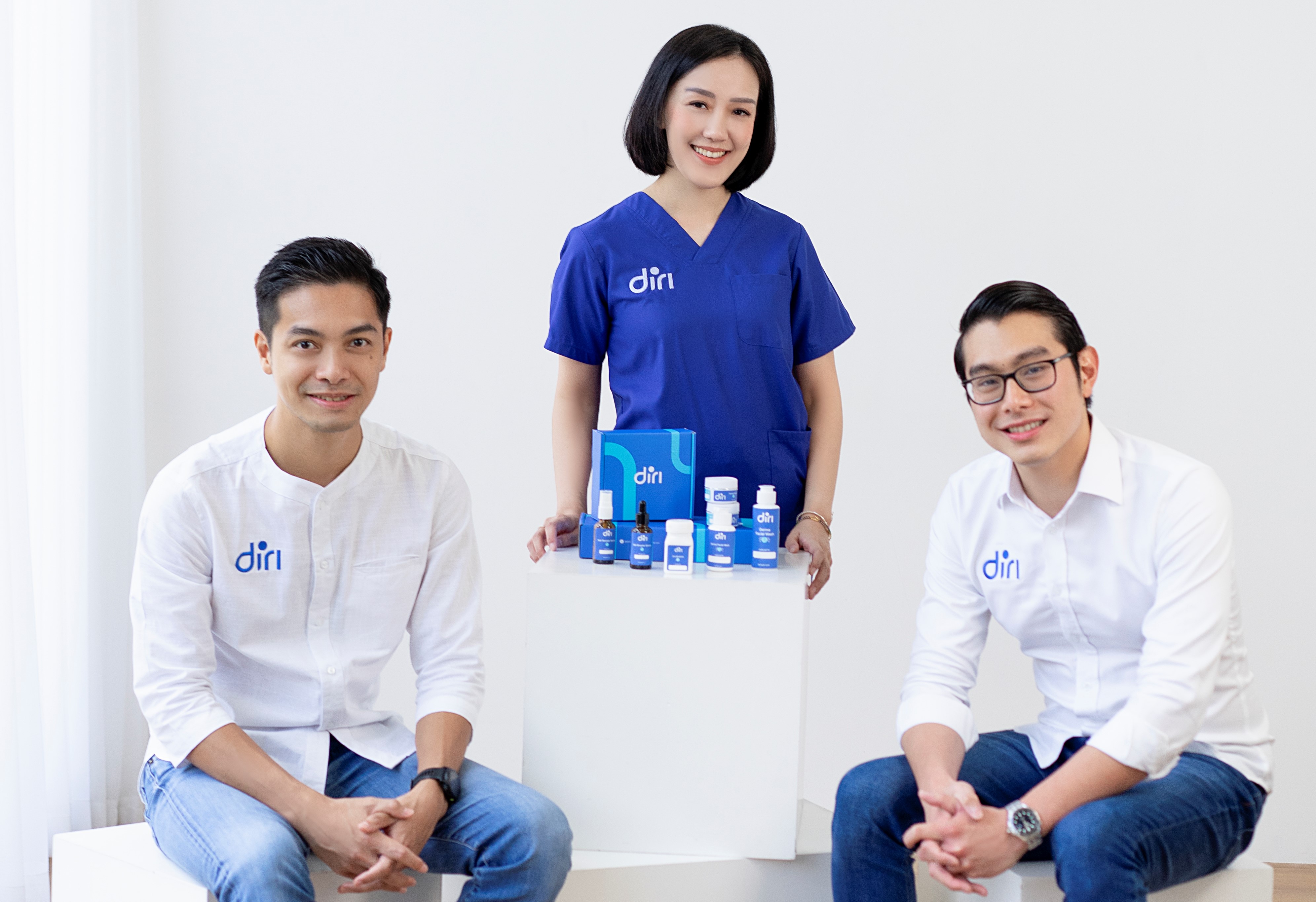 From L-R: Christian Suwarna (co-founder & chief executive officer), Dr. Deviana Himawan (co-founder & chief clinical officer), Armand Amadeus (co-founder & chief operating officer)