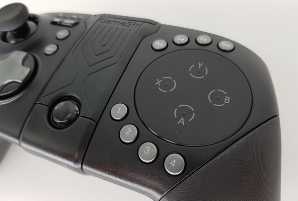 DNA Review: A gamepad for the competitive mobile gamer