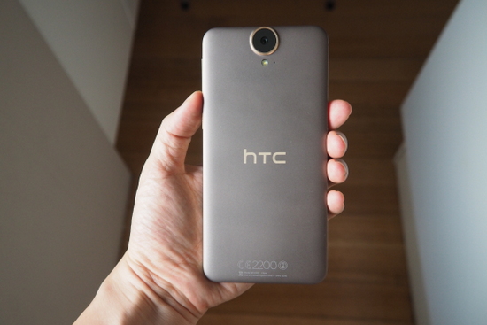 HTC One E9+ Review:  Could this be the One even without the Desire?