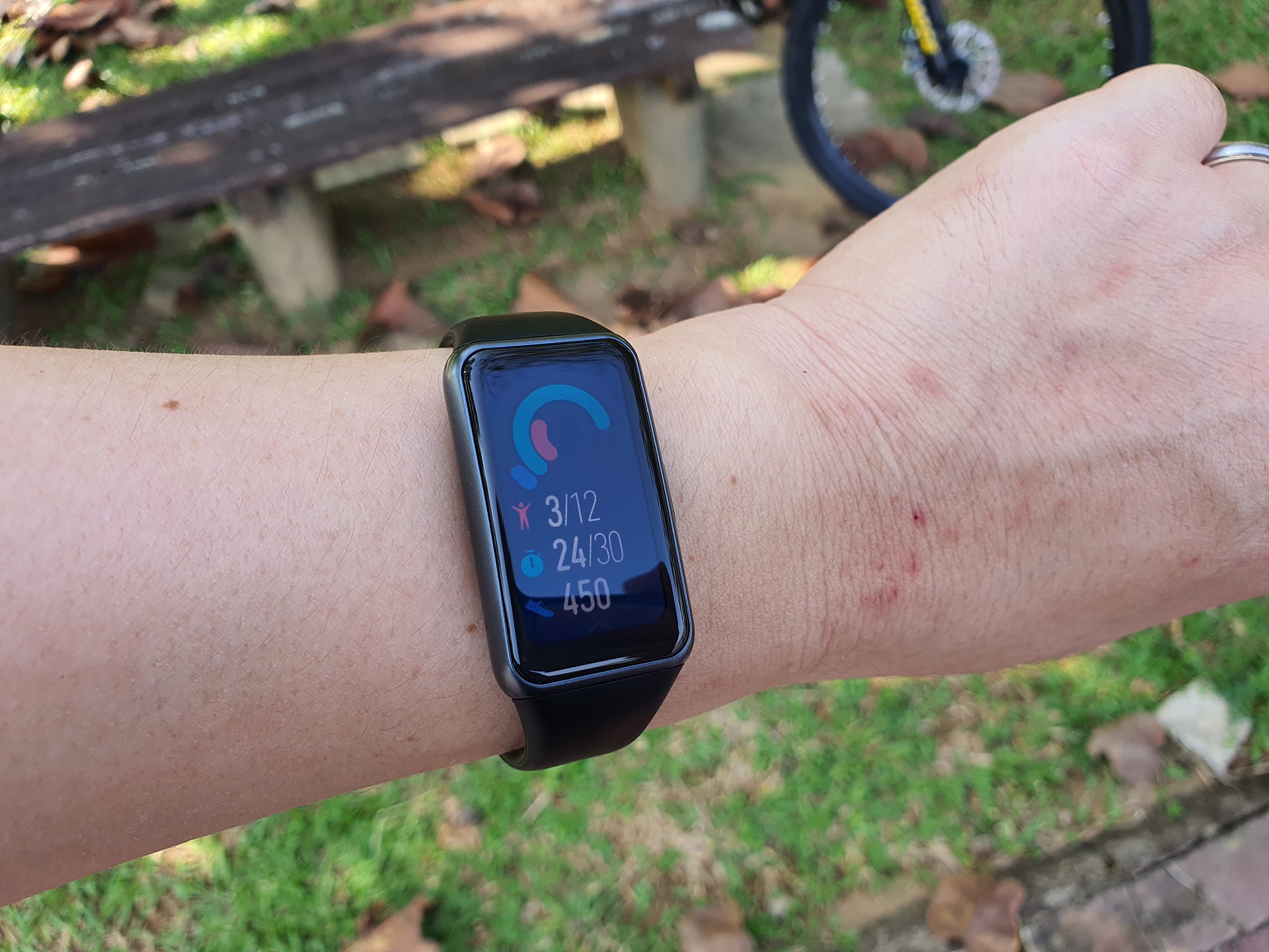 Huawei Band 6 review: More screen, but not too much? 