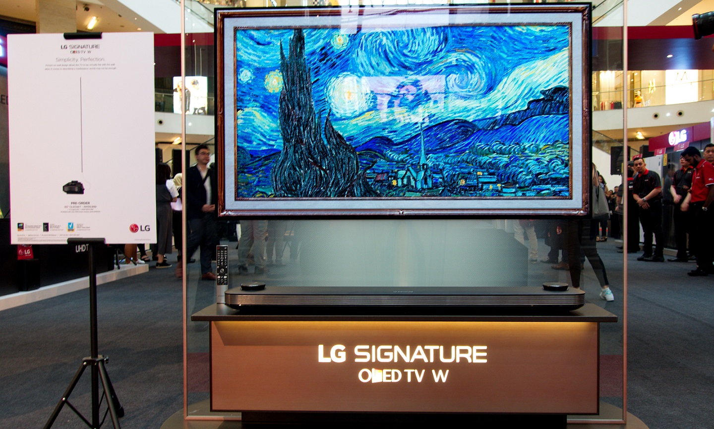 LG’s introduces the super slim OLED TV