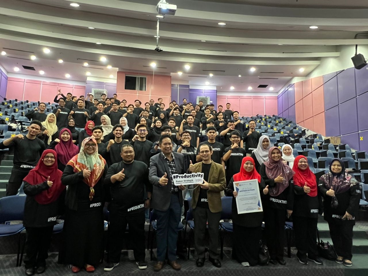 65 students from the elective final year course: World-Class Manufacturing from UiTM Shah Alam School of Mechanical Engineering.