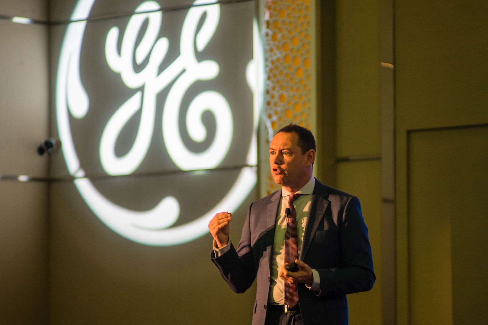 GE sees dawn of the industrial Internet age