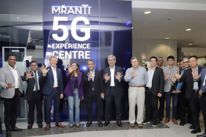 Dzuleira Abu Bakar (4th from left) at MRANTI 5G Experience Centre with key stakeholders from the panel discussion held.