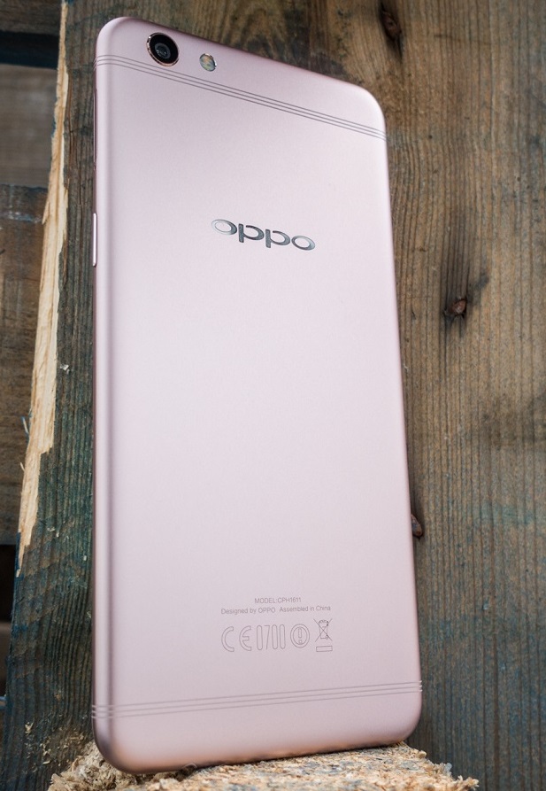 Oppo’s R9s Plus - a familiar experience