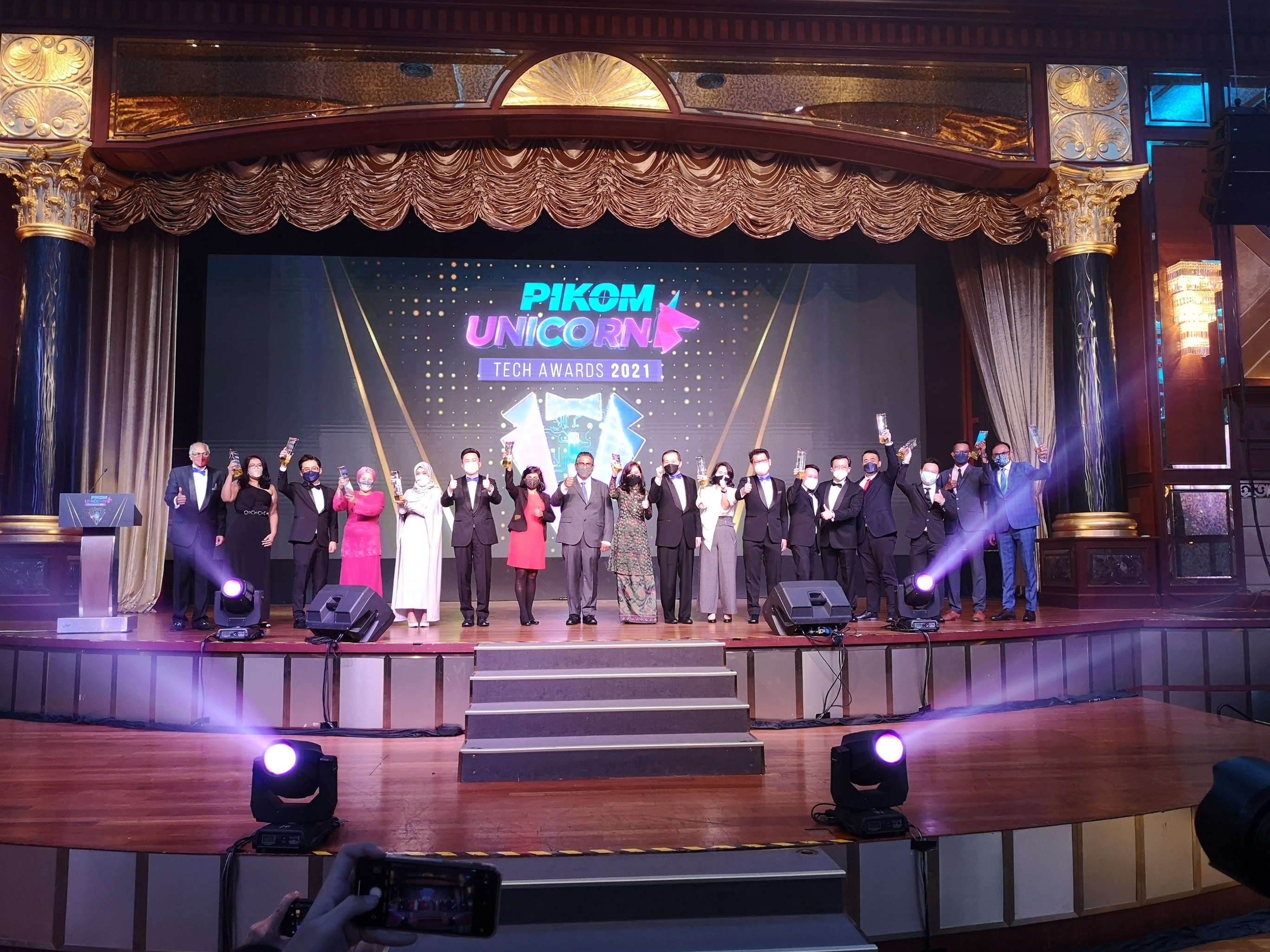 Pikom honours top industry players at Unicorn Awards night