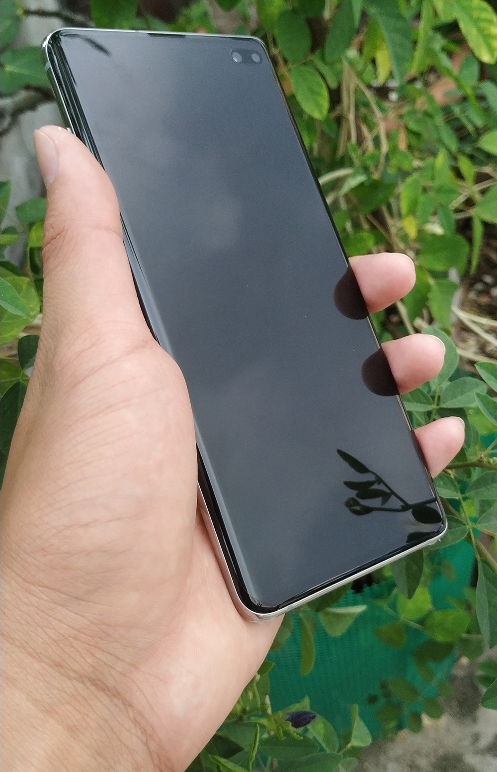 Review: The Galaxy S10+, a worthy 10th anniversary champ