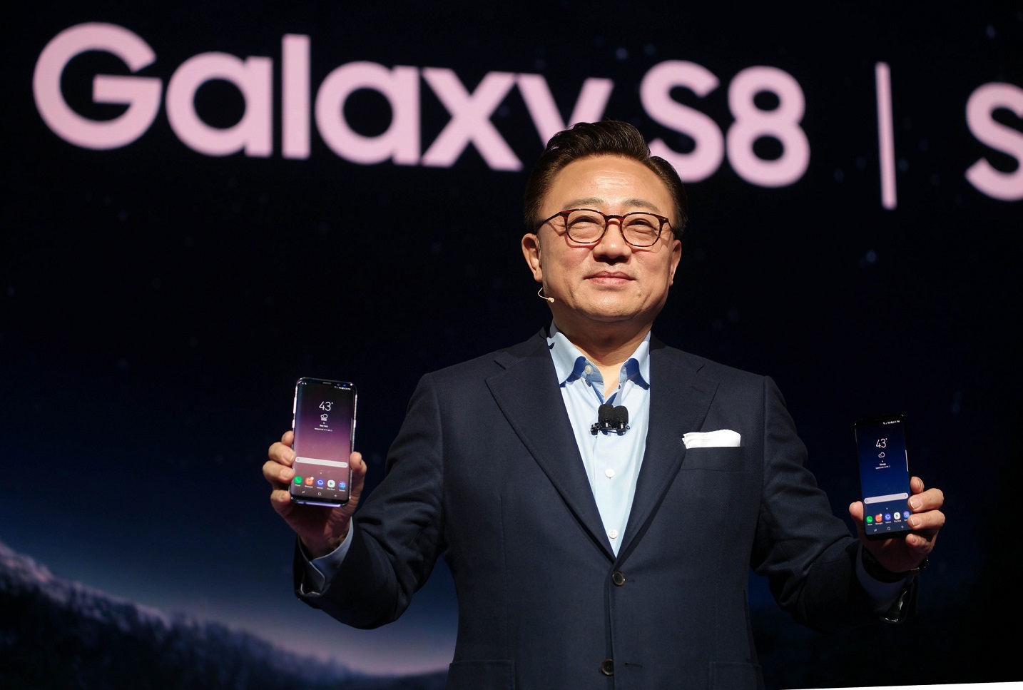 Samsung’s Galaxy S8 aims to break smartphone conventions