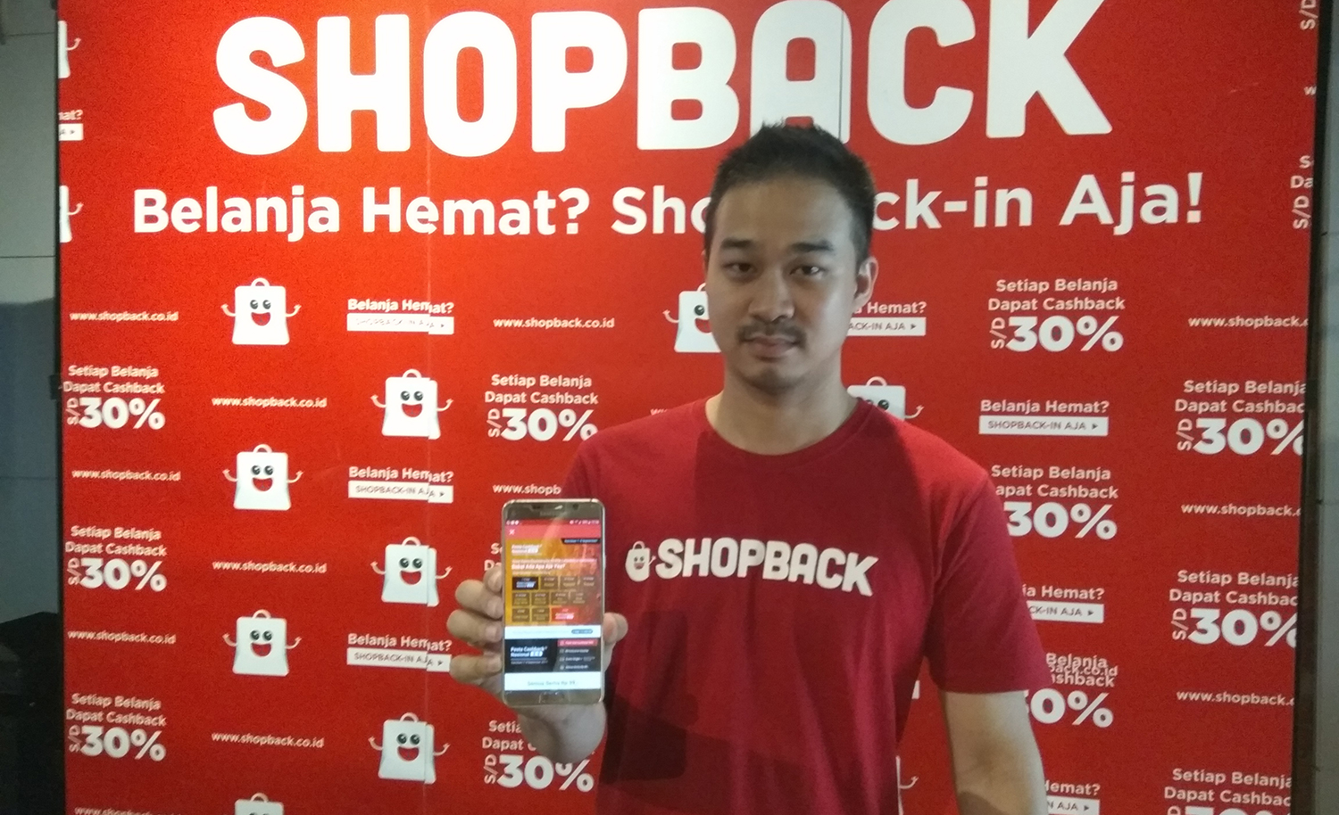 More Indonesians now shop online but are less satisfied