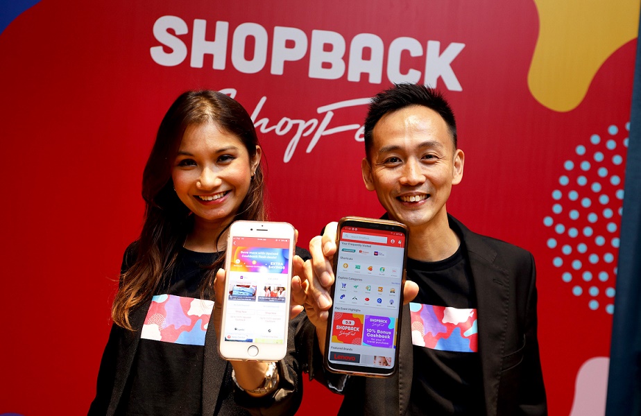 ShopBack Malaysia co-founder Sharmeen Looi (left) with country general manager Eddy Han 