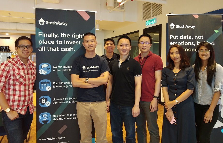 StashAway Malaysia country manager Wong Wai Ken (2nd left) with his team