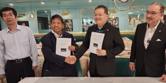 Malaysian space startups SiriusÂ and Angkasa-X explore collaboration with MOU signing at LIMA23